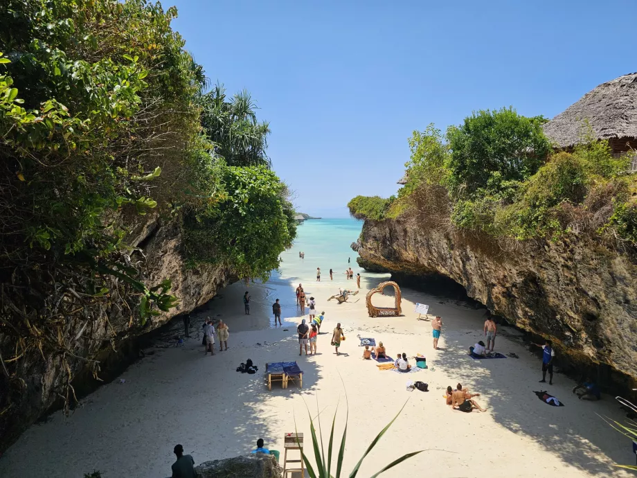 Full Day South Zanzibar — Jozani Forest, Salaam Cave & Mtende Beach